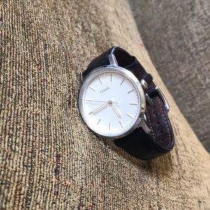 😻bundle 5 for $30😻 Black Leather FOSSIL watch